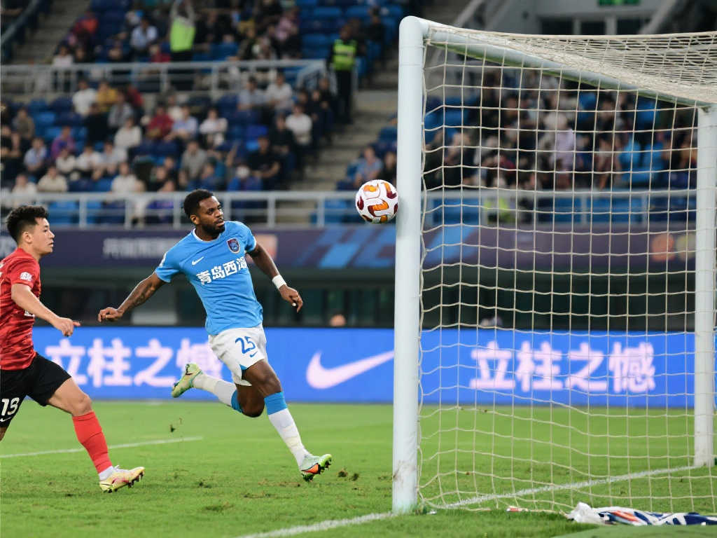 【中超】内尔松卢斯两度中柱 西海岸与新鹏城互交白卷 【中超】内尔松卢斯两度中柱 西海岸与新鹏城互交白卷